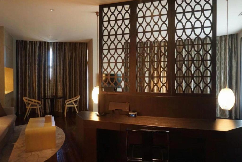 Maison New Century Hotel Dongguan Dongguan  Dış mekan fotoğraf