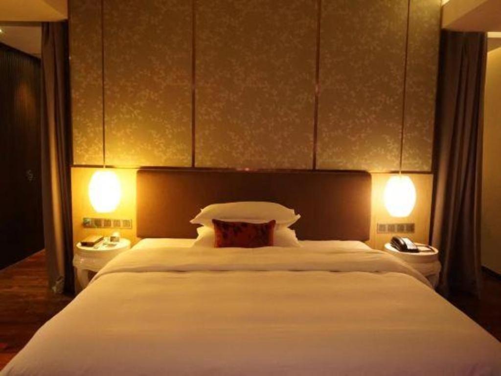 Maison New Century Hotel Dongguan Dongguan  Dış mekan fotoğraf