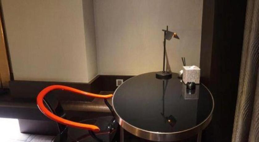 Maison New Century Hotel Dongguan Dongguan  Dış mekan fotoğraf