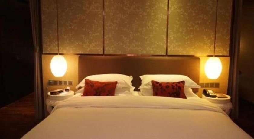 Maison New Century Hotel Dongguan Dongguan  Dış mekan fotoğraf